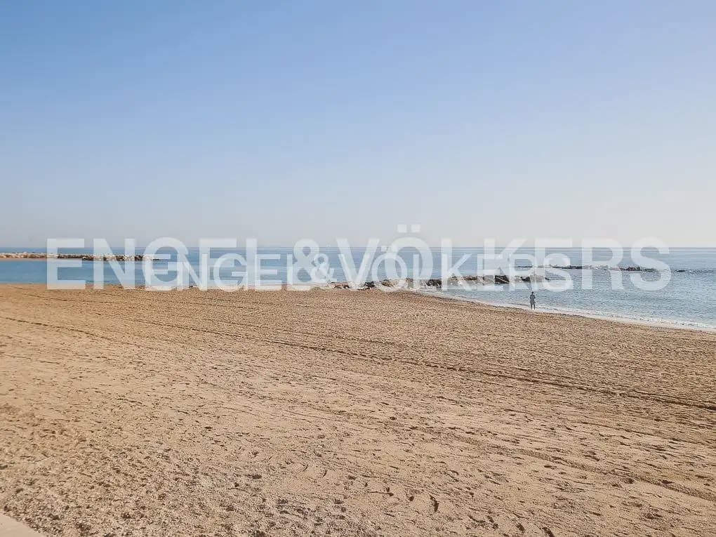 6 quarto Moradia para venda em Vinaros com piscina garagem - 375 000 € (Ref: 9898141)