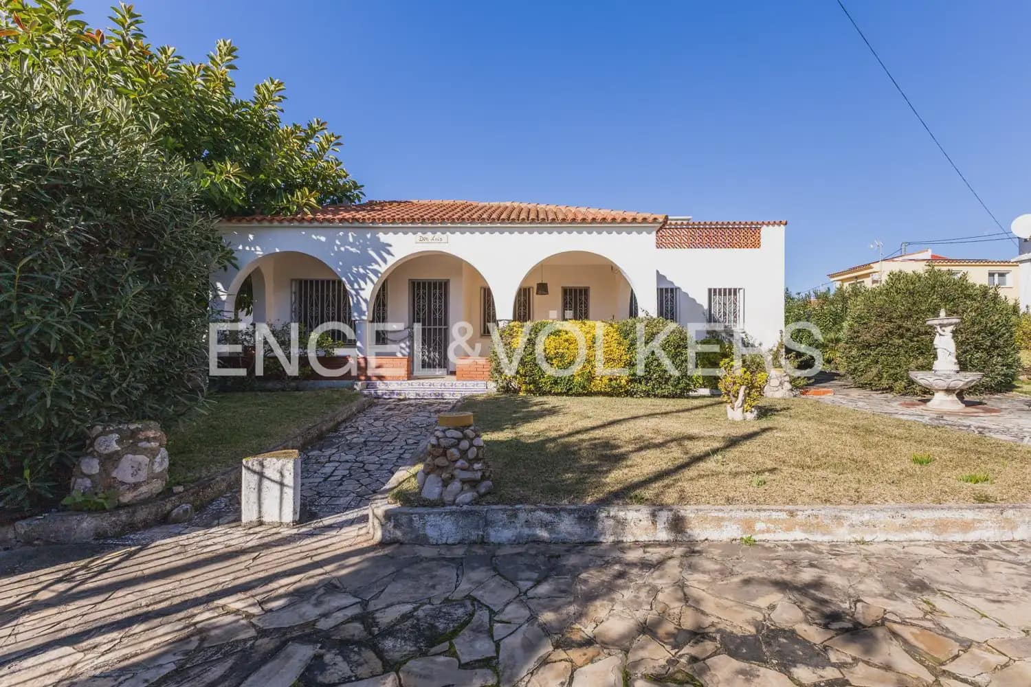6 quarto Moradia para venda em Vinaros com piscina garagem - 375 000 € (Ref: 9898141)