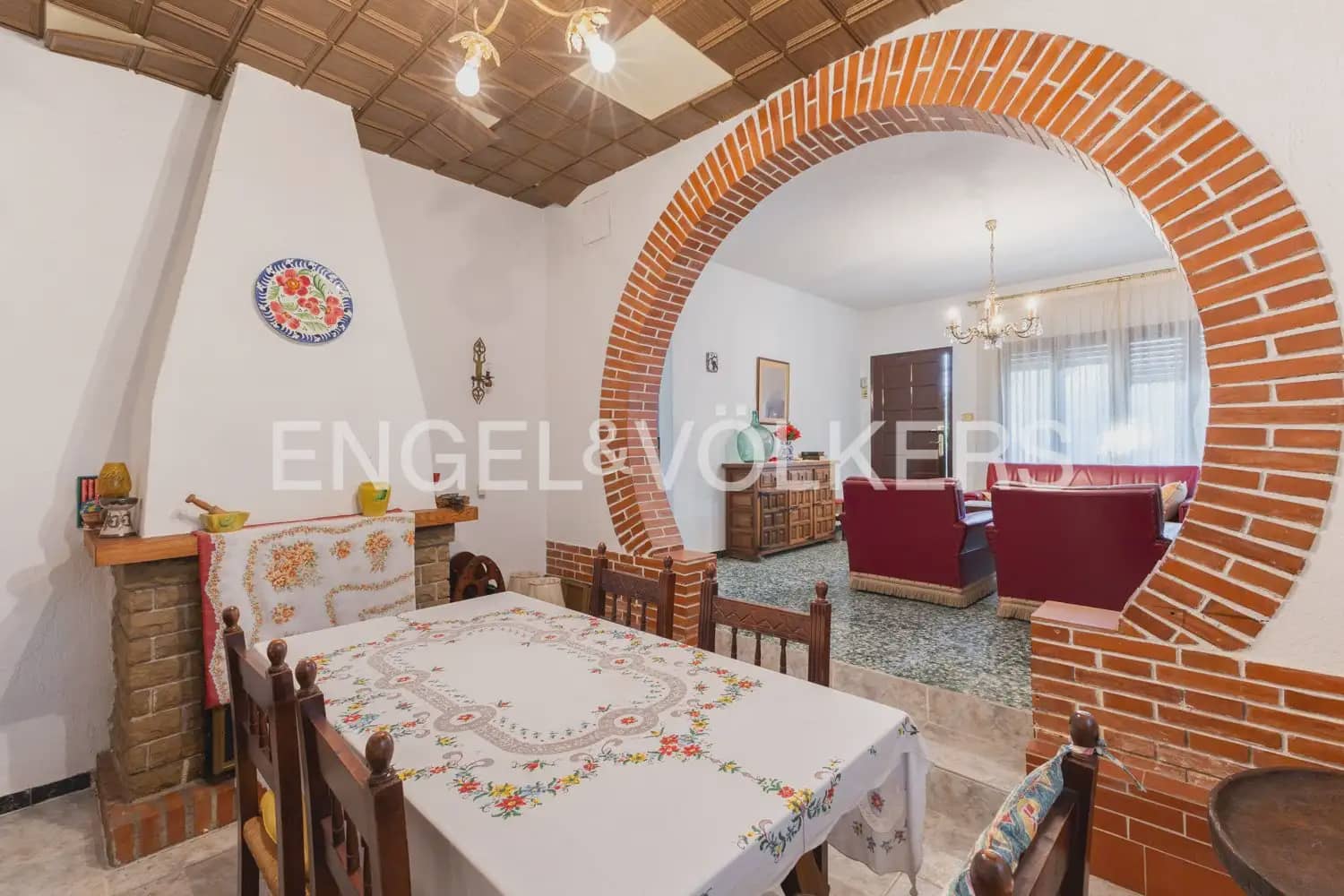 6 quarto Moradia para venda em Vinaros com piscina garagem - 375 000 € (Ref: 9898141)