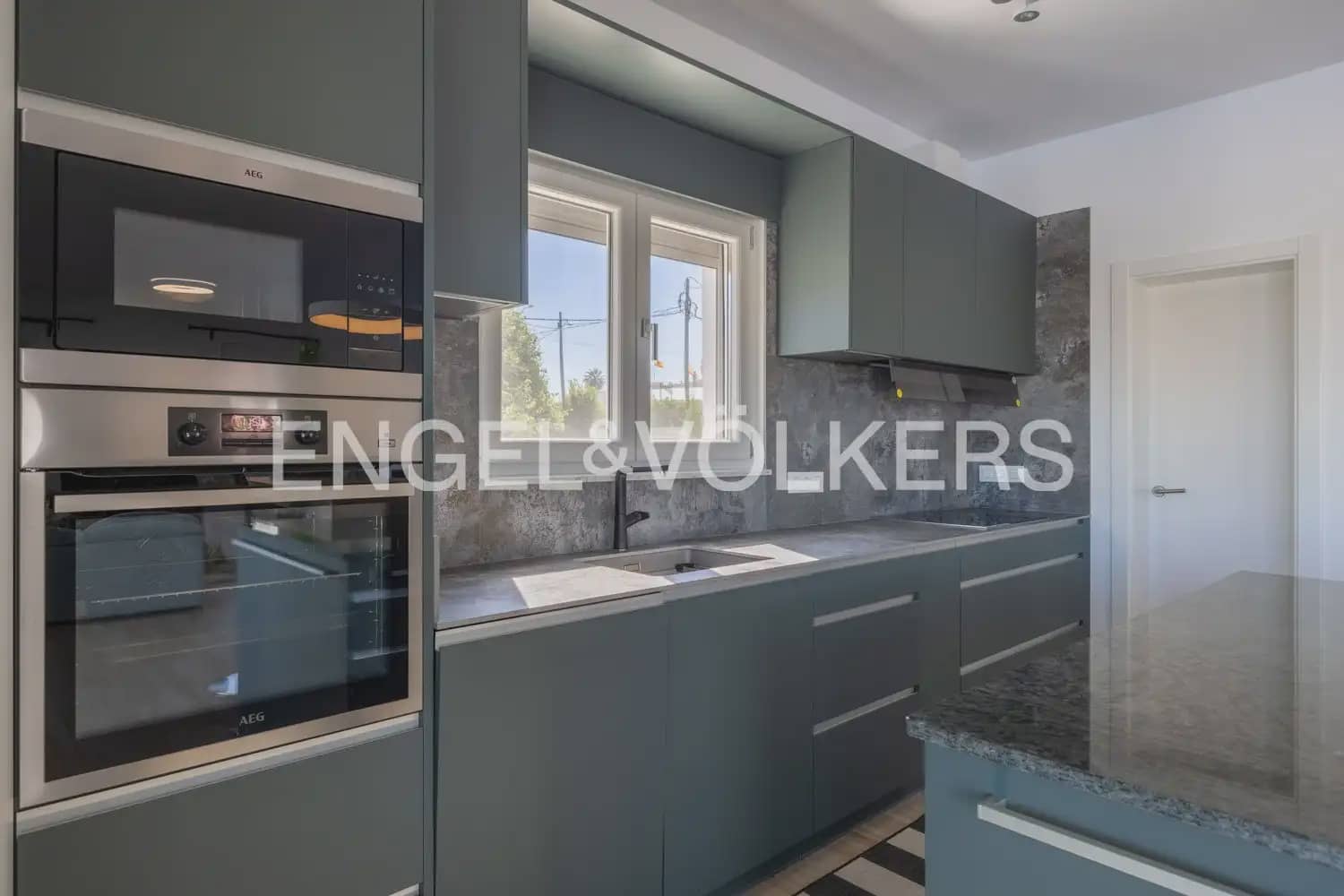 4 soveværelse Villa til salg i Denia med swimmingpool garage - € 1.199.000 (Ref: 9898142)