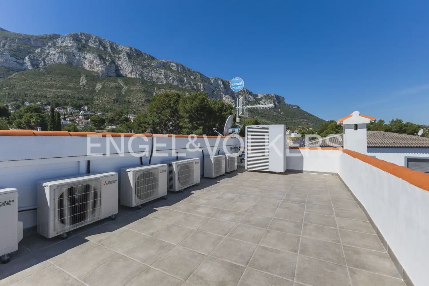 4 soveværelse Villa til salg i Denia med swimmingpool garage - € 1.199.000 (Ref: 9898142)