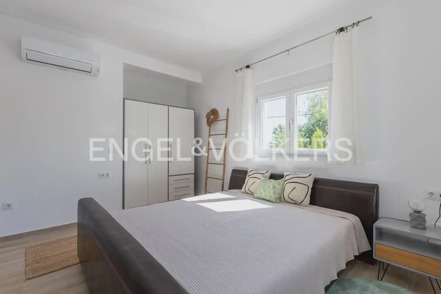 4 soveværelse Villa til salg i Denia med swimmingpool garage - € 1.199.000 (Ref: 9898142)