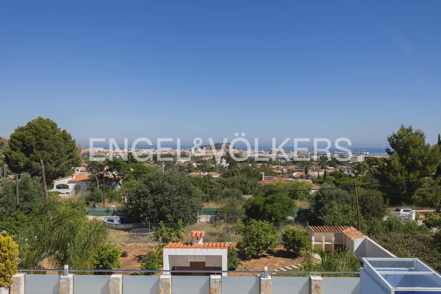 4 soveværelse Villa til salg i Denia med swimmingpool garage - € 1.199.000 (Ref: 9898142)
