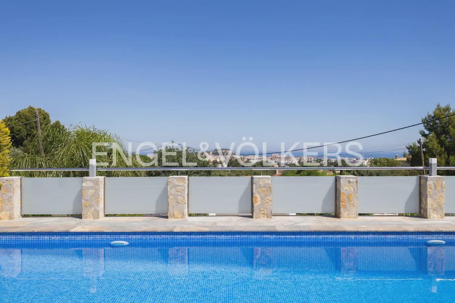 4 soveværelse Villa til salg i Denia med swimmingpool garage - € 1.199.000 (Ref: 9898142)