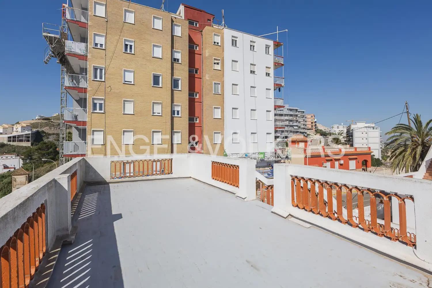4 Zimmer Villa zu vermieten in Cullera mit Garage - 8.500 € (Ref: 9898144)