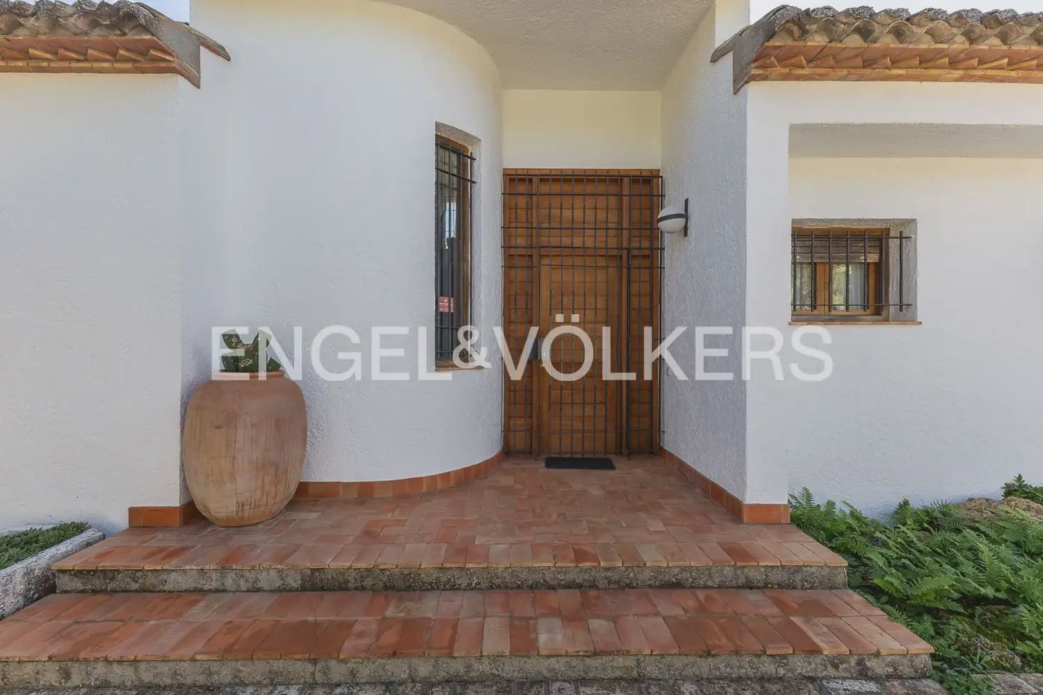5 Zimmer Villa zu verkaufen in Ontinyent mit Pool Garage - 720.000 € (Ref: 9898145)