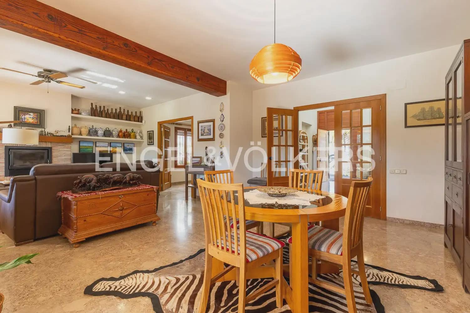 5 Zimmer Villa zu verkaufen in Ontinyent mit Pool Garage - 720.000 € (Ref: 9898145)