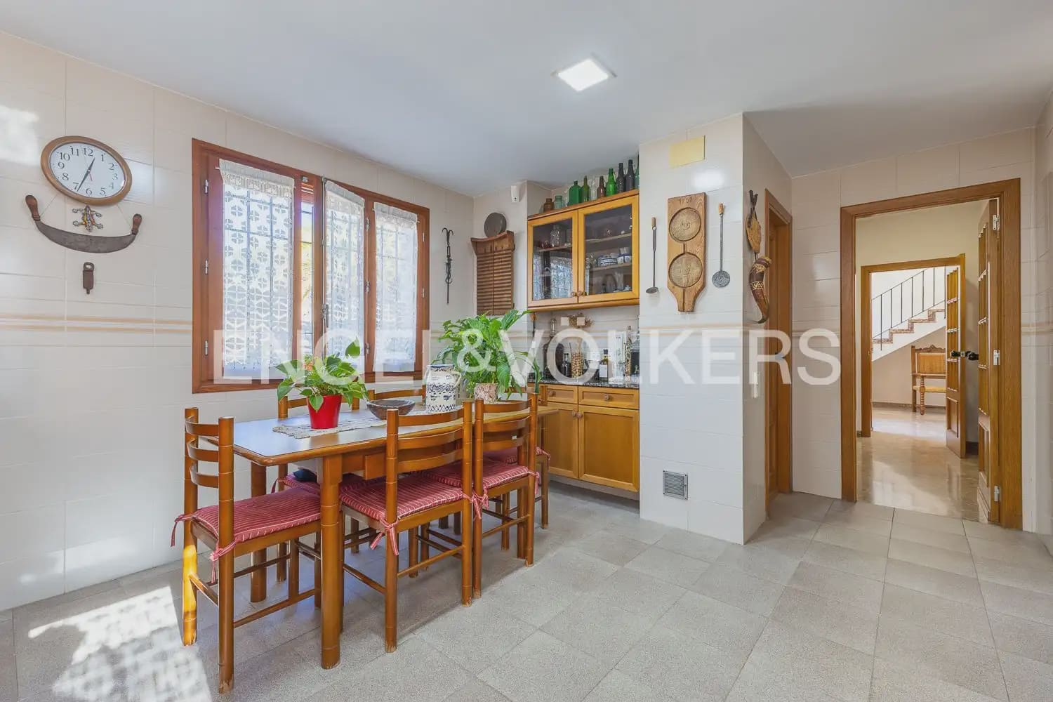 5 Zimmer Villa zu verkaufen in Ontinyent mit Pool Garage - 720.000 € (Ref: 9898145)