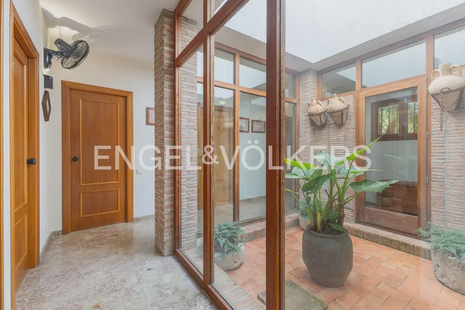 5 Zimmer Villa zu verkaufen in Ontinyent mit Pool Garage - 720.000 € (Ref: 9898145)
