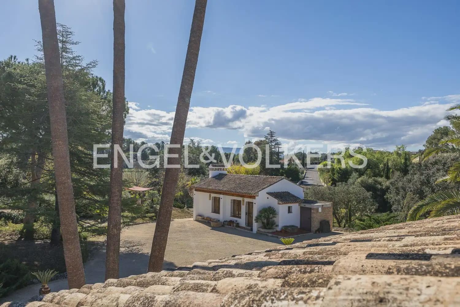 5 Zimmer Villa zu verkaufen in Ontinyent mit Pool Garage - 720.000 € (Ref: 9898145)