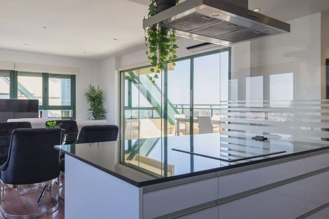 2 sovrum Takvåning att hyra i Ciutat de les Arts i de les Ciencies, Valencia stad med pool garage - 3 800 € (Ref: 9898146)