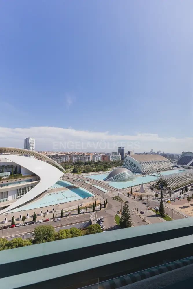 2 slaapkamer Penthouse te huur in Valencia stad met zwembad garage - € 3.800 (Ref: 9898146)