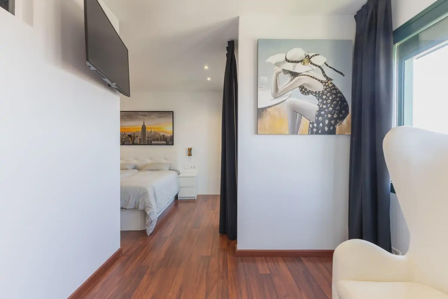 2 slaapkamer Penthouse te huur in Valencia stad met zwembad garage - € 3.800 (Ref: 9898146)