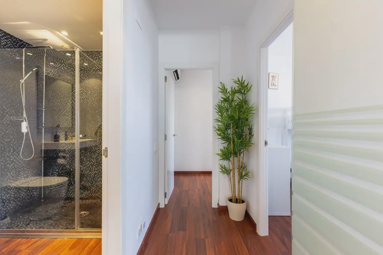 2 slaapkamer Penthouse te huur in Valencia stad met zwembad garage - € 3.800 (Ref: 9898146)