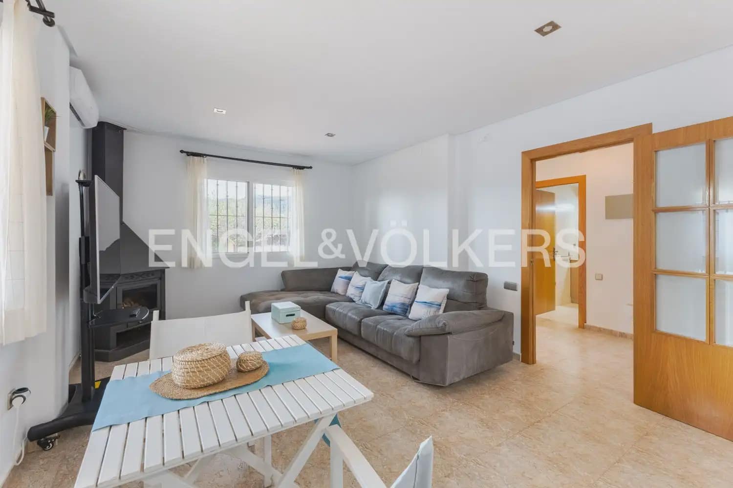 5 bedroom Villa for sale in Torres Torres with pool garage - € 468,000 (Ref: 9898148)