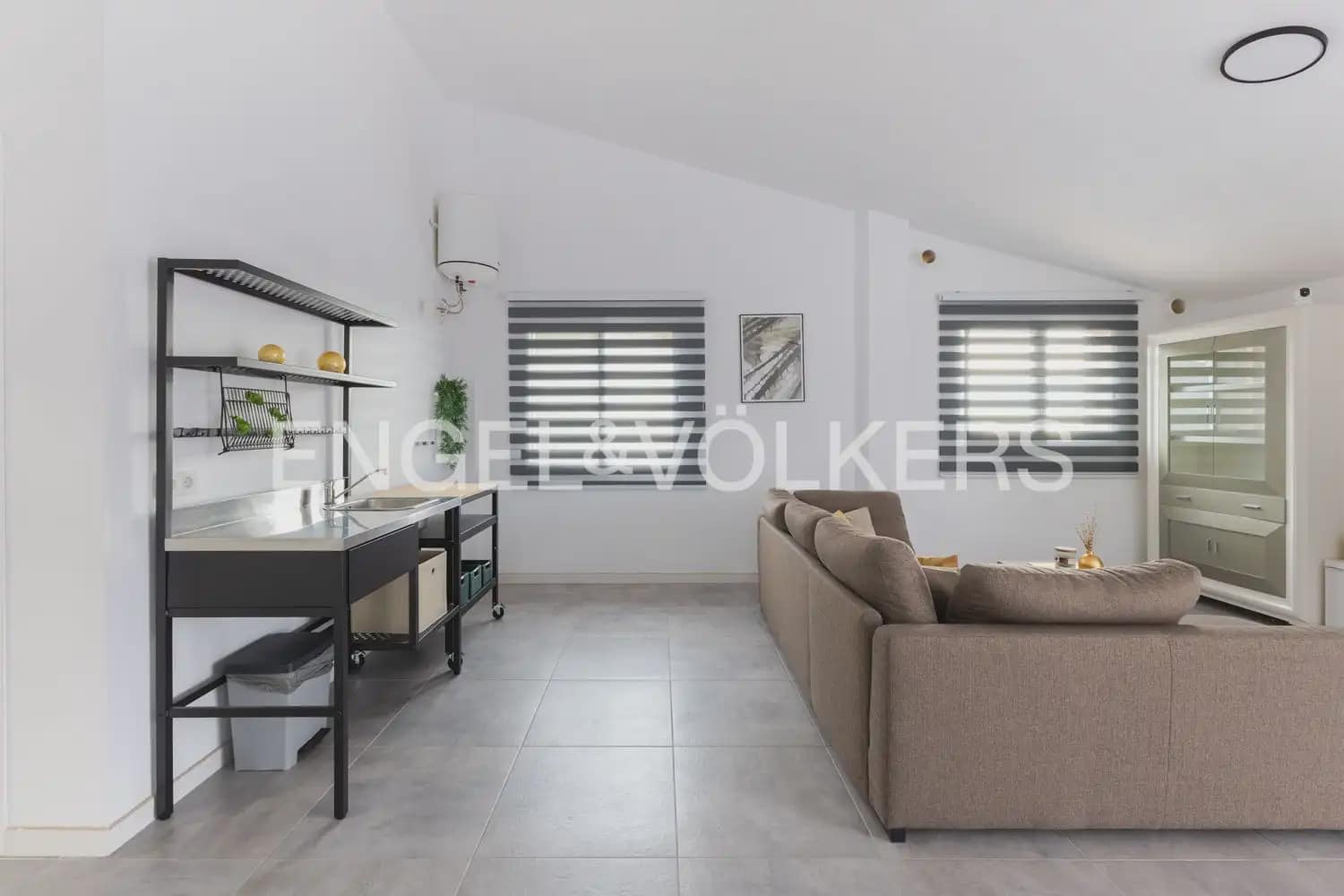 5 bedroom Villa for sale in Torres Torres with pool garage - € 468,000 (Ref: 9898148)