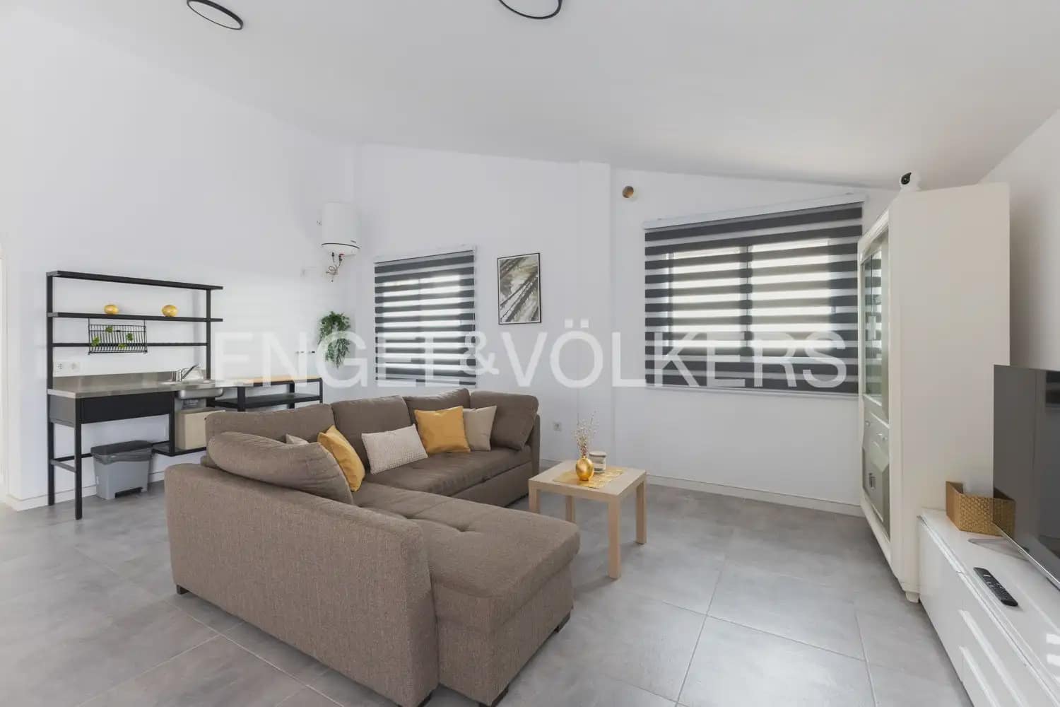 5 bedroom Villa for sale in Torres Torres with pool garage - € 468,000 (Ref: 9898148)