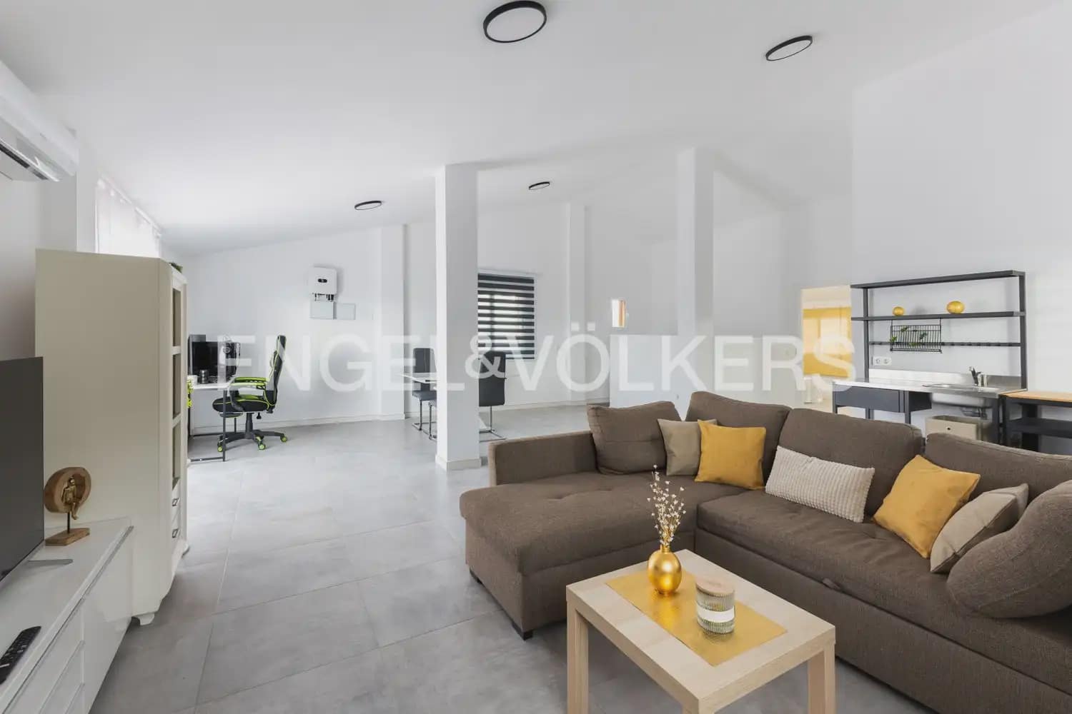 5 bedroom Villa for sale in Torres Torres with pool garage - € 468,000 (Ref: 9898148)