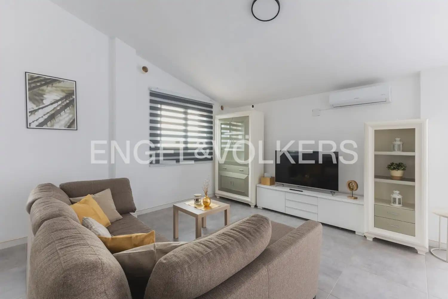 5 bedroom Villa for sale in Torres Torres with pool garage - € 468,000 (Ref: 9898148)
