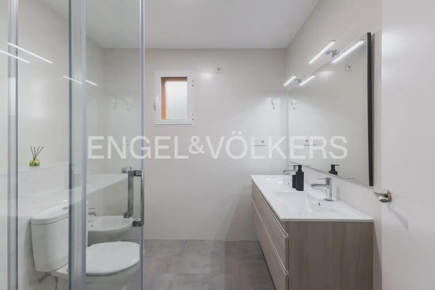 5 bedroom Villa for sale in Torres Torres with pool garage - € 468,000 (Ref: 9898148)