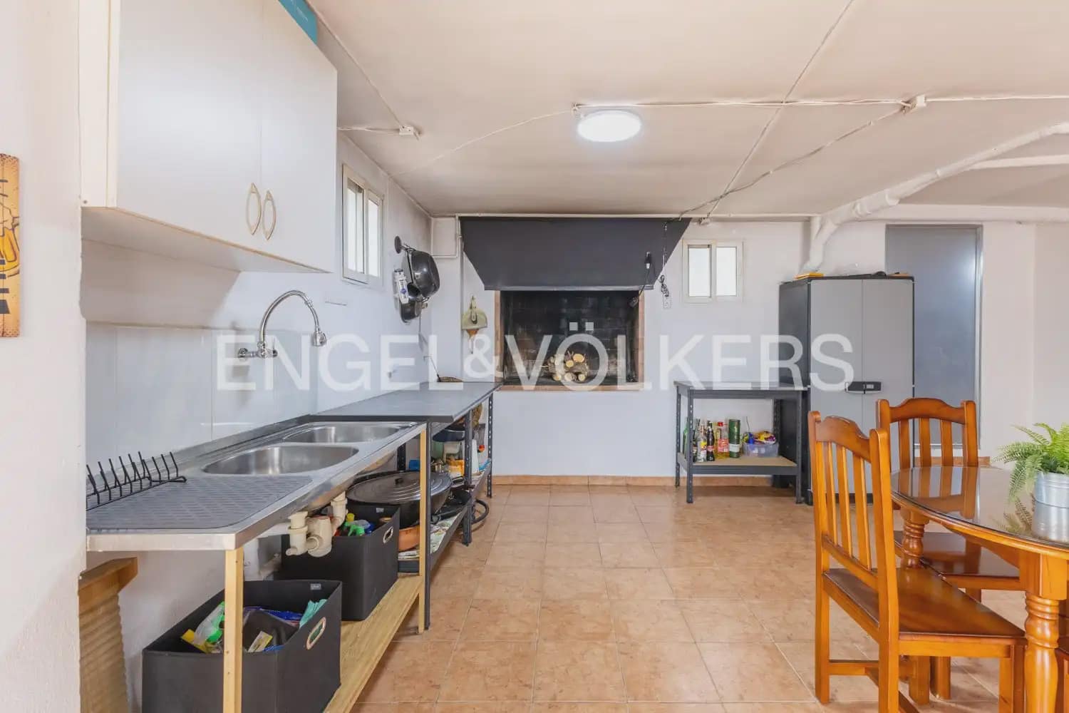 5 bedroom Villa for sale in Torres Torres with pool garage - € 468,000 (Ref: 9898148)