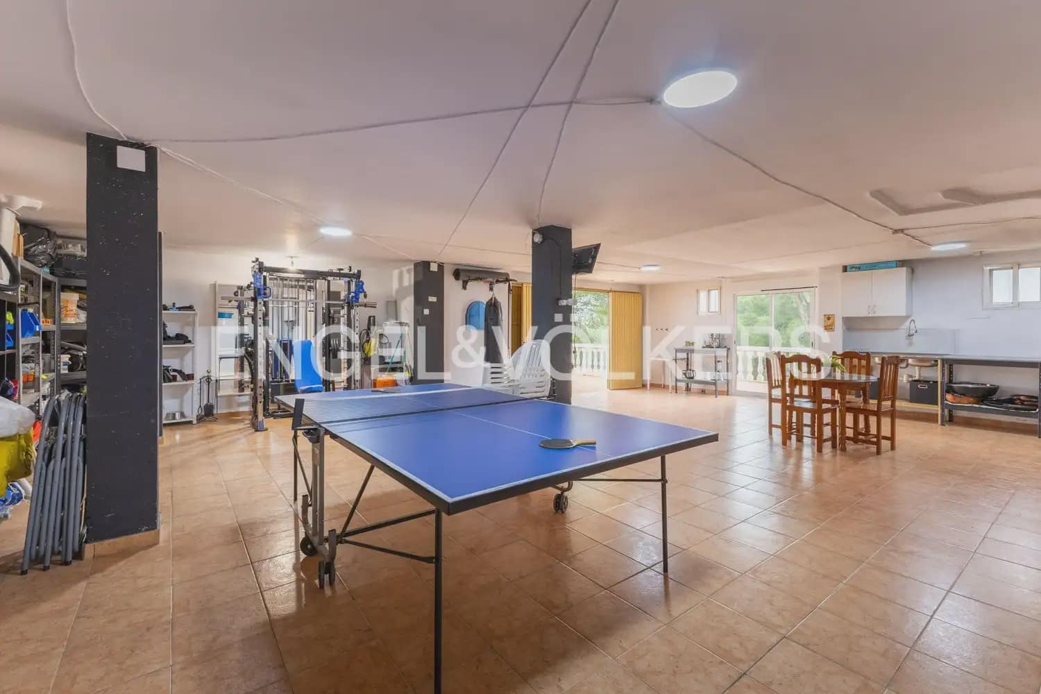 5 bedroom Villa for sale in Torres Torres with pool garage - € 468,000 (Ref: 9898148)