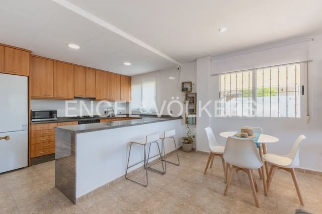 5 chambre Villa/Maison à vendre à Torres Torres avec piscine garage - 445 000 € (Ref: 9898148)