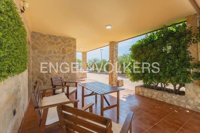 5 chambre Villa/Maison à vendre à Torres Torres avec piscine garage - 445 000 € (Ref: 9898148)