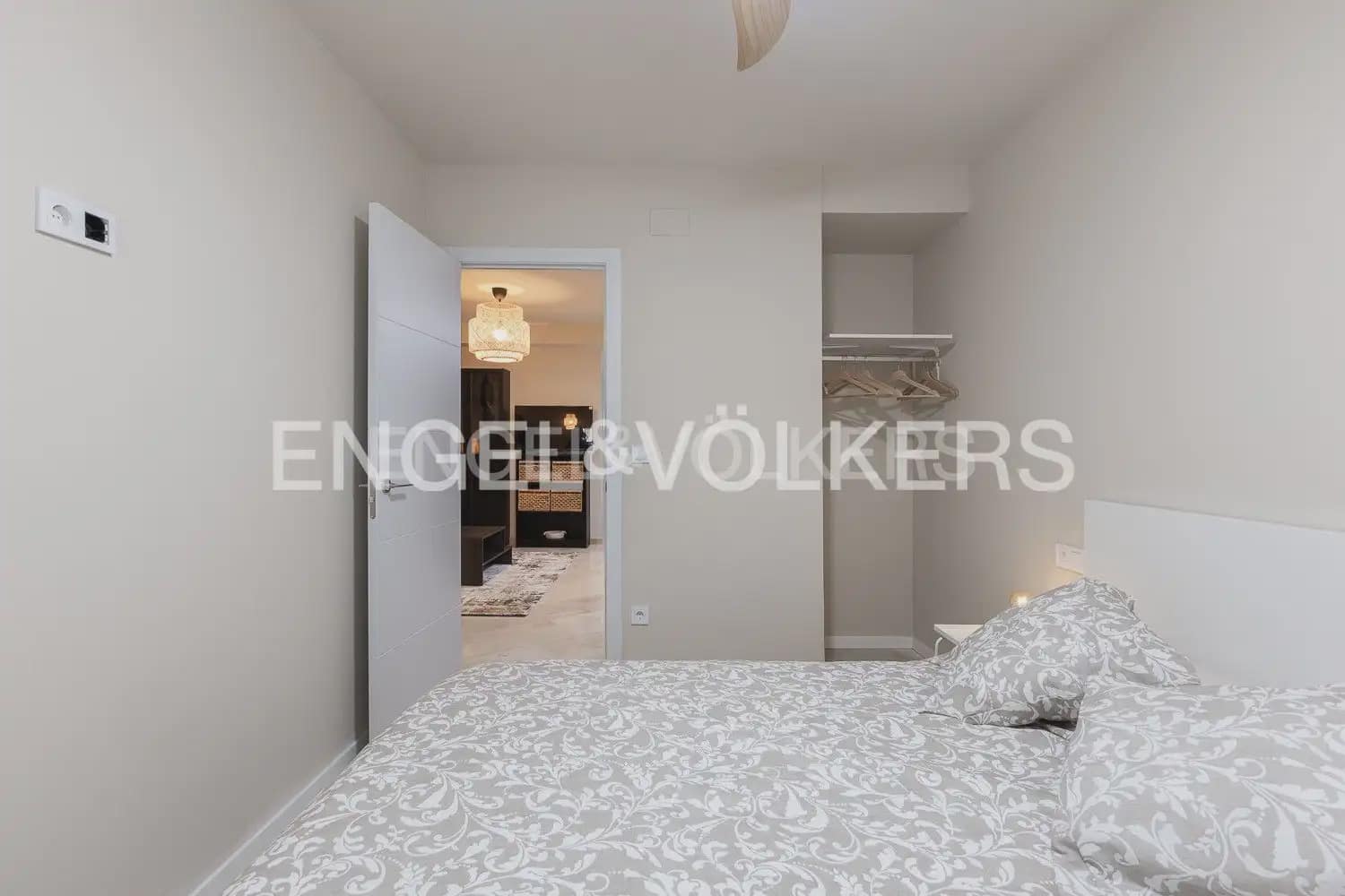 1 makuuhuone Huoneisto vuokrattavana paikassa Valencia kaupunki mukana 
autotalli - 1 500 € (Ref: 9898149)
