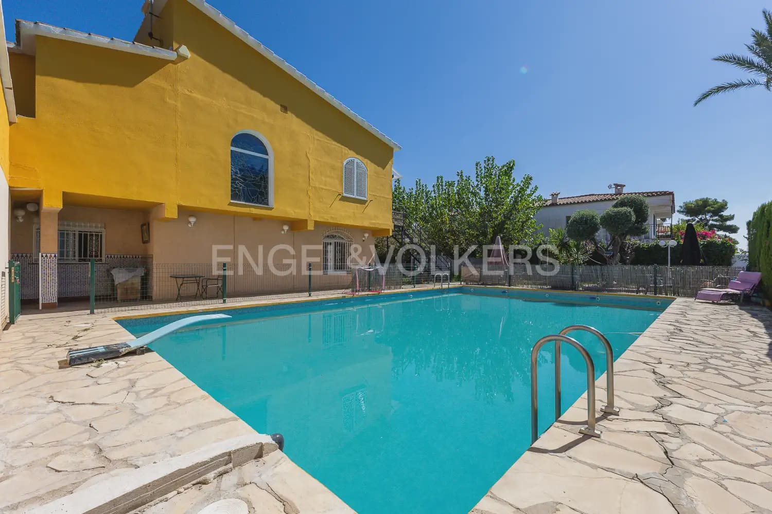 7 bedroom Villa for sale in Castello de la Plana with pool garage - € 670,000 (Ref: 9898150)