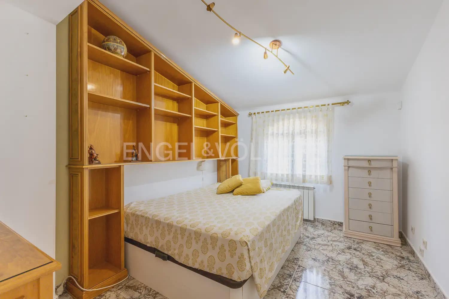 7 bedroom Villa for sale in Castello de la Plana with pool garage - € 670,000 (Ref: 9898150)