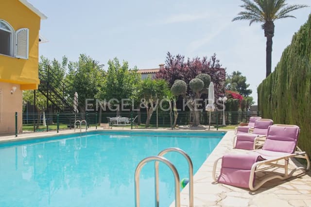 7 bedroom Villa for sale in El Grau de Castelló, Castelló de la Plana with pool garage - € 670,000 (Ref: 9898150)