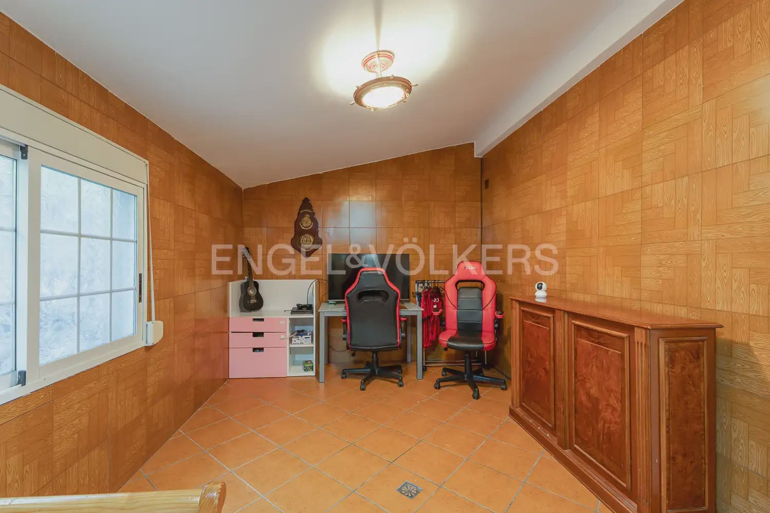 7 bedroom Villa for sale in Castello de la Plana with pool garage - € 670,000 (Ref: 9898150)