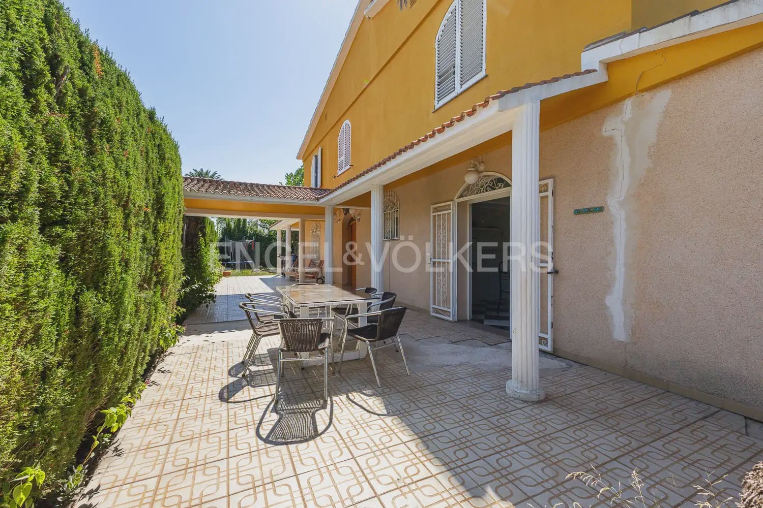 7 bedroom Villa for sale in Castello de la Plana with pool garage - € 670,000 (Ref: 9898150)