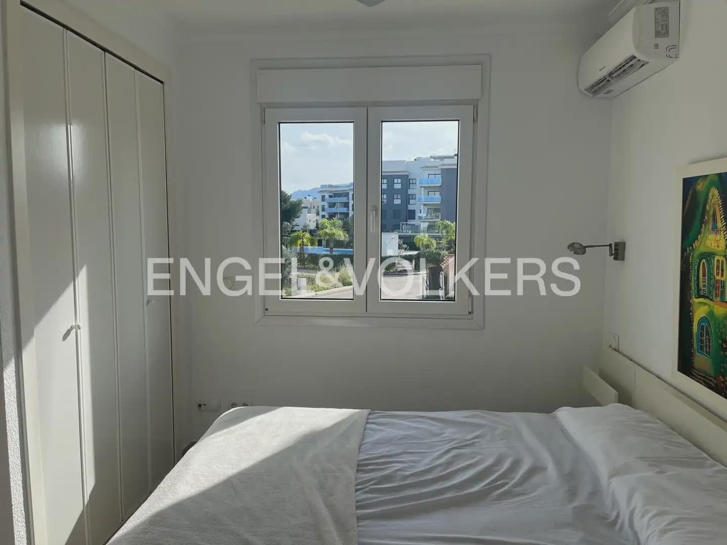 3 bedroom Terraced Villa for rent in Oliva with pool garage - € 1,500 (Ref: 9898151)