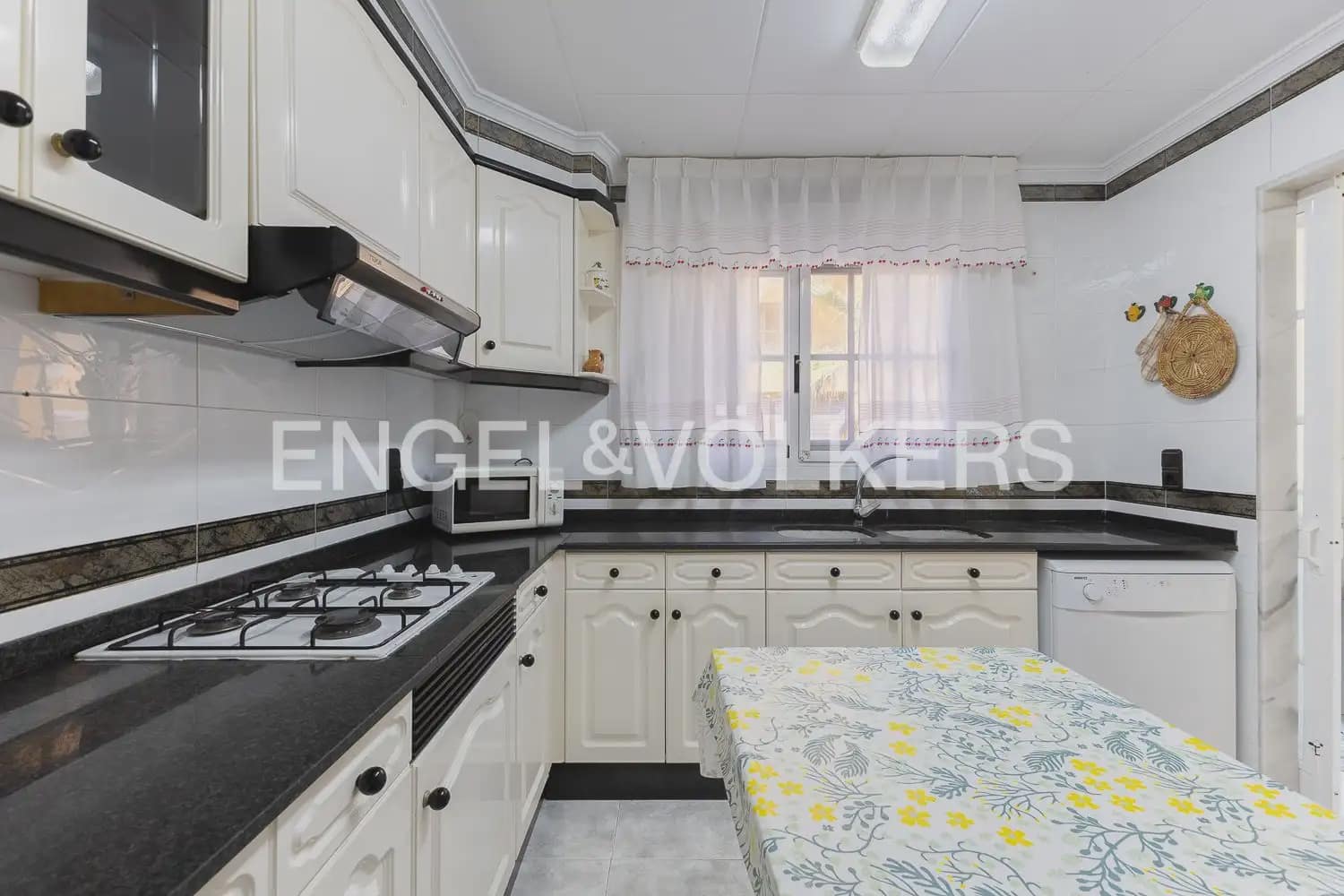 4 Zimmer Haus zu verkaufen in Sueca mit Pool Garage - 355.000 € (Ref: 9898152)