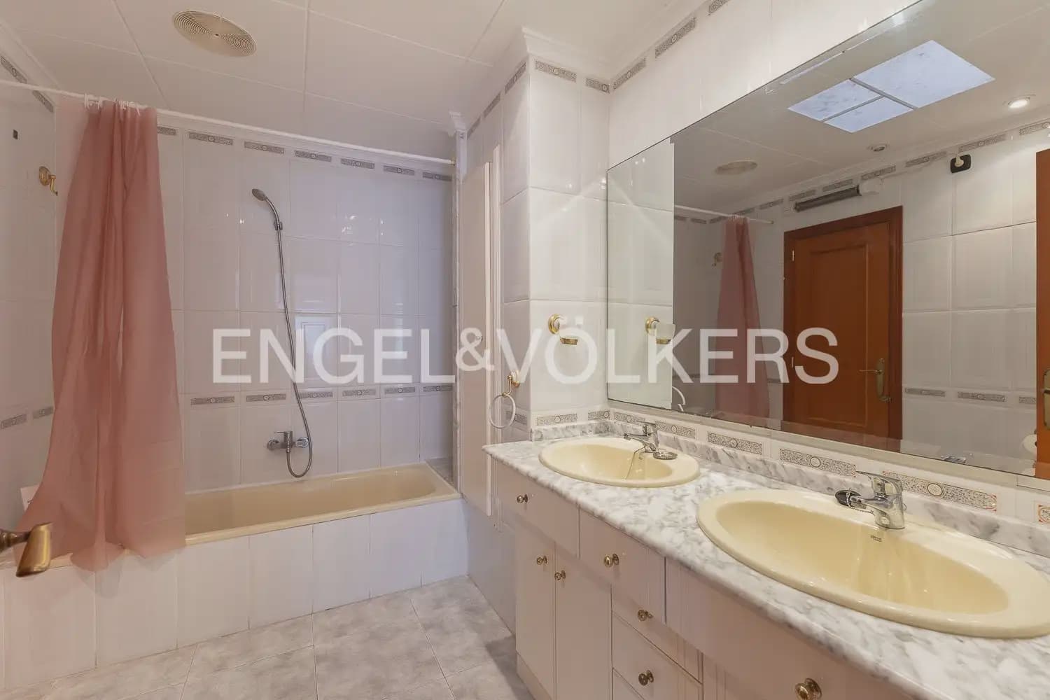 4 Zimmer Haus zu verkaufen in Sueca mit Pool Garage - 355.000 € (Ref: 9898152)