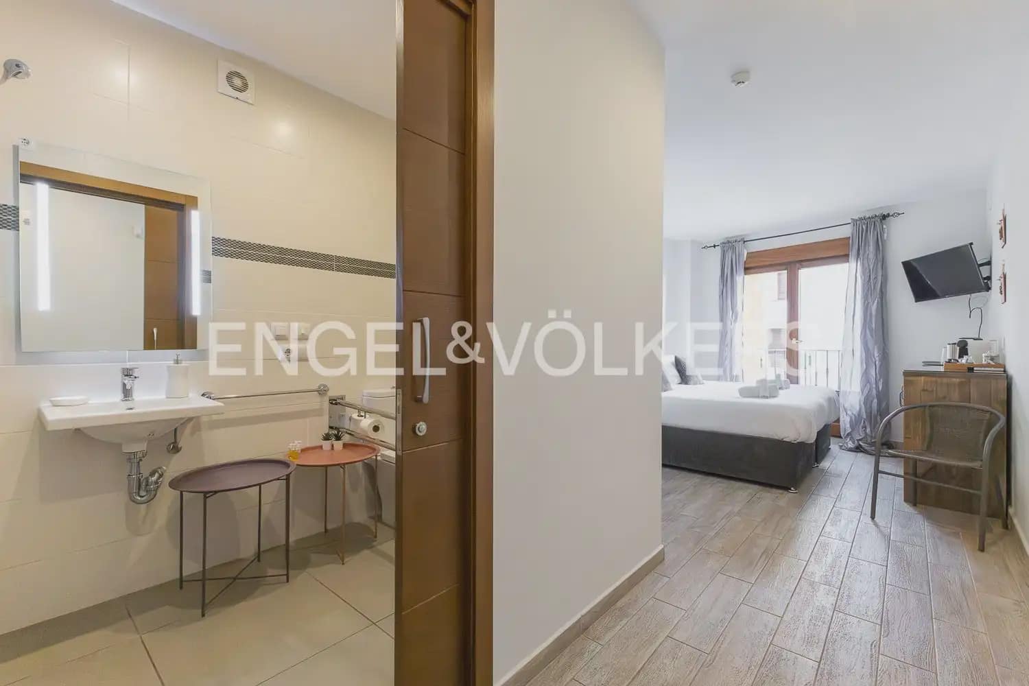 Hotel de 5 habitaciones en Javea / Xàbia en venta - 995.000 € (Ref: 9898153)