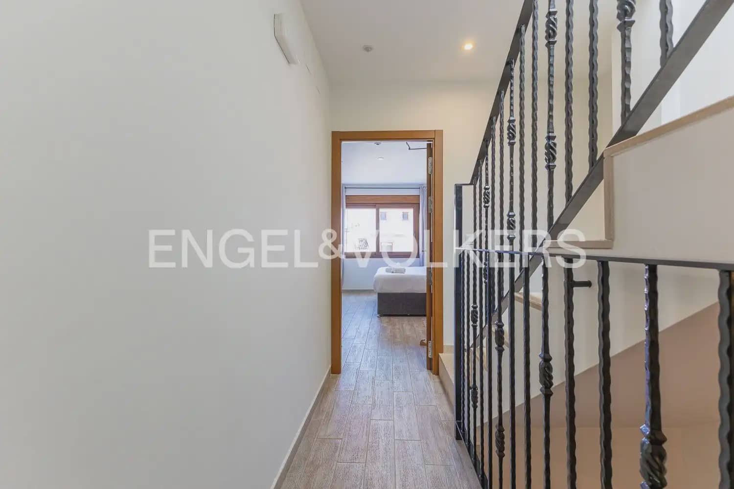 Hotel de 5 habitaciones en Javea / Xàbia en venta - 995.000 € (Ref: 9898153)