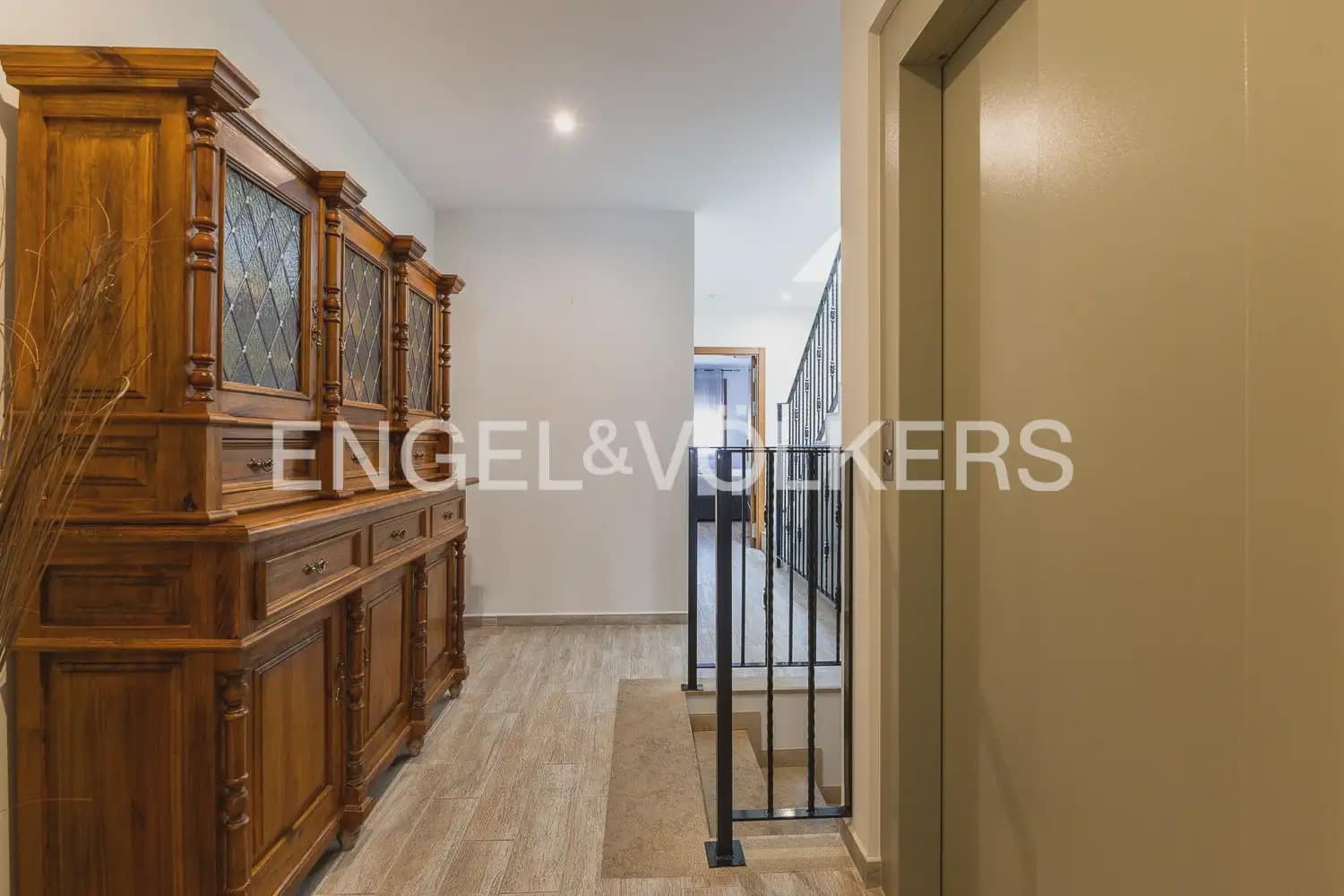Hotel de 5 habitaciones en Javea / Xàbia en venta - 995.000 € (Ref: 9898153)