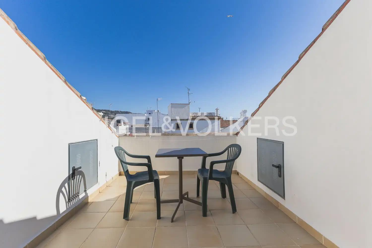 Hotel de 5 habitaciones en Javea / Xàbia en venta - 995.000 € (Ref: 9898153)