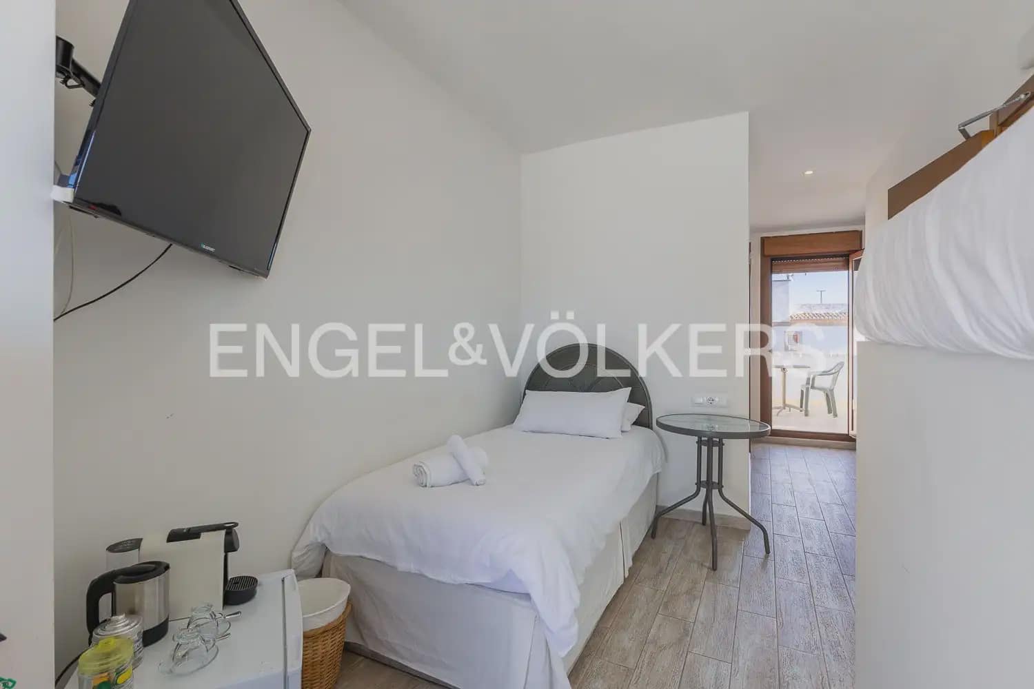 Hotel de 5 habitaciones en Javea / Xàbia en venta - 995.000 € (Ref: 9898153)