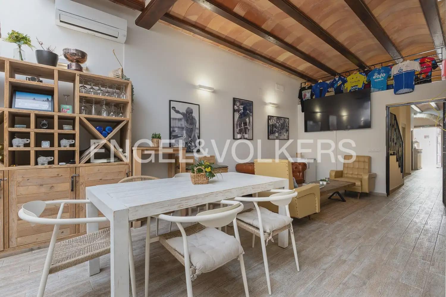 Hotel de 5 habitaciones en Javea / Xàbia en venta - 995.000 € (Ref: 9898153)