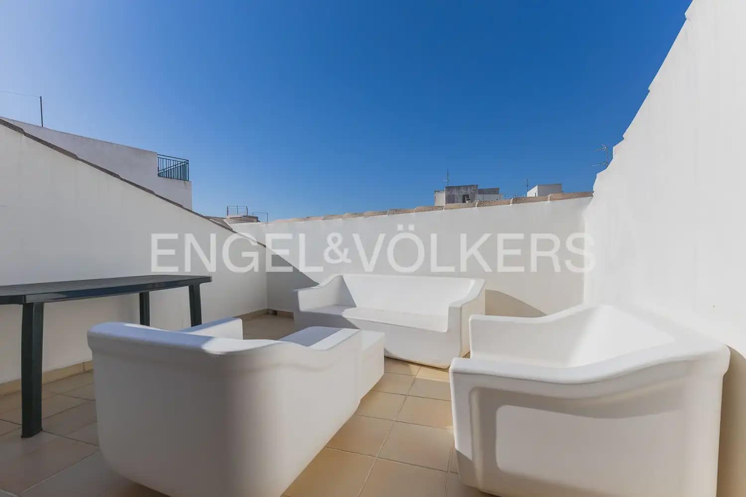 Hotel de 5 habitaciones en Javea / Xàbia en venta - 995.000 € (Ref: 9898153)