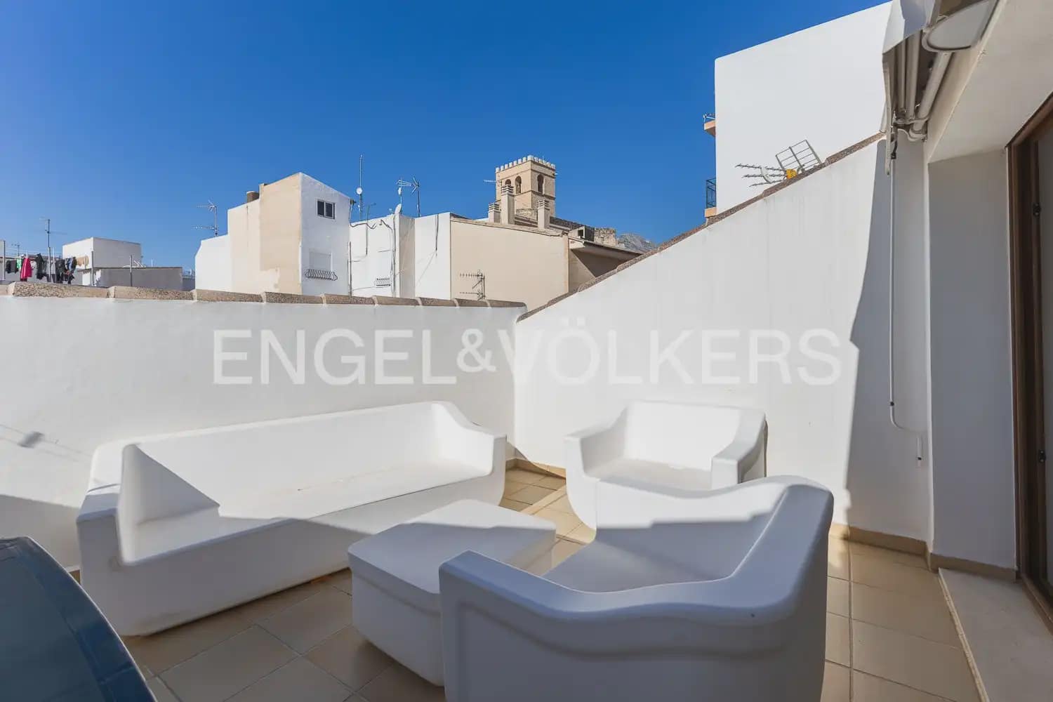 Hotel de 5 habitaciones en Javea / Xàbia en venta - 995.000 € (Ref: 9898153)