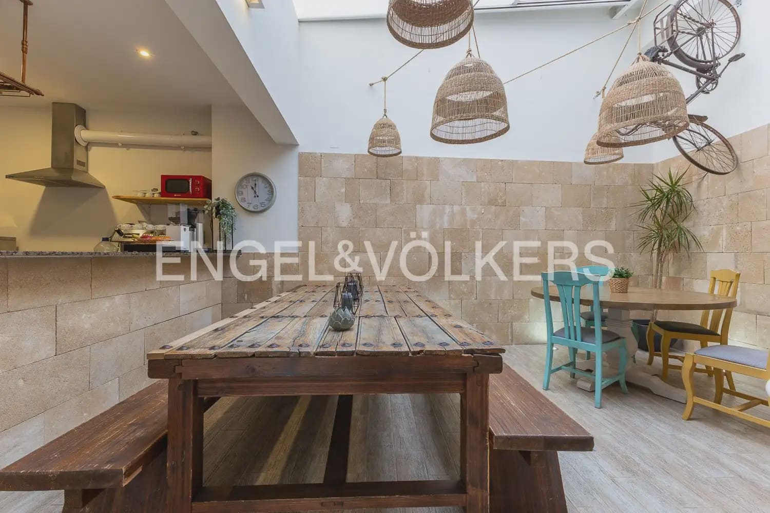 Hotel de 5 habitaciones en Javea / Xàbia en venta - 995.000 € (Ref: 9898153)