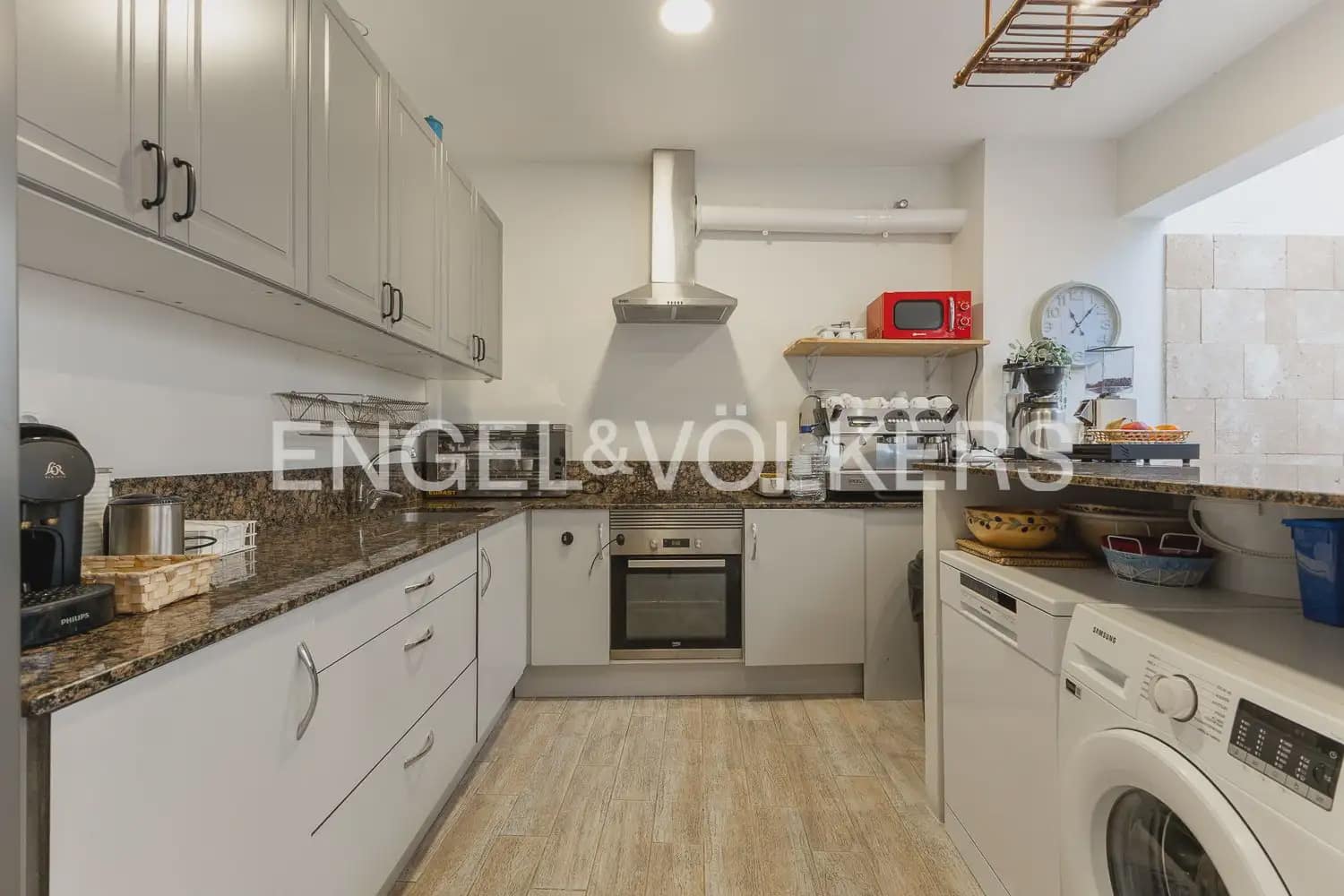 Hotel de 5 habitaciones en Javea / Xàbia en venta - 995.000 € (Ref: 9898153)