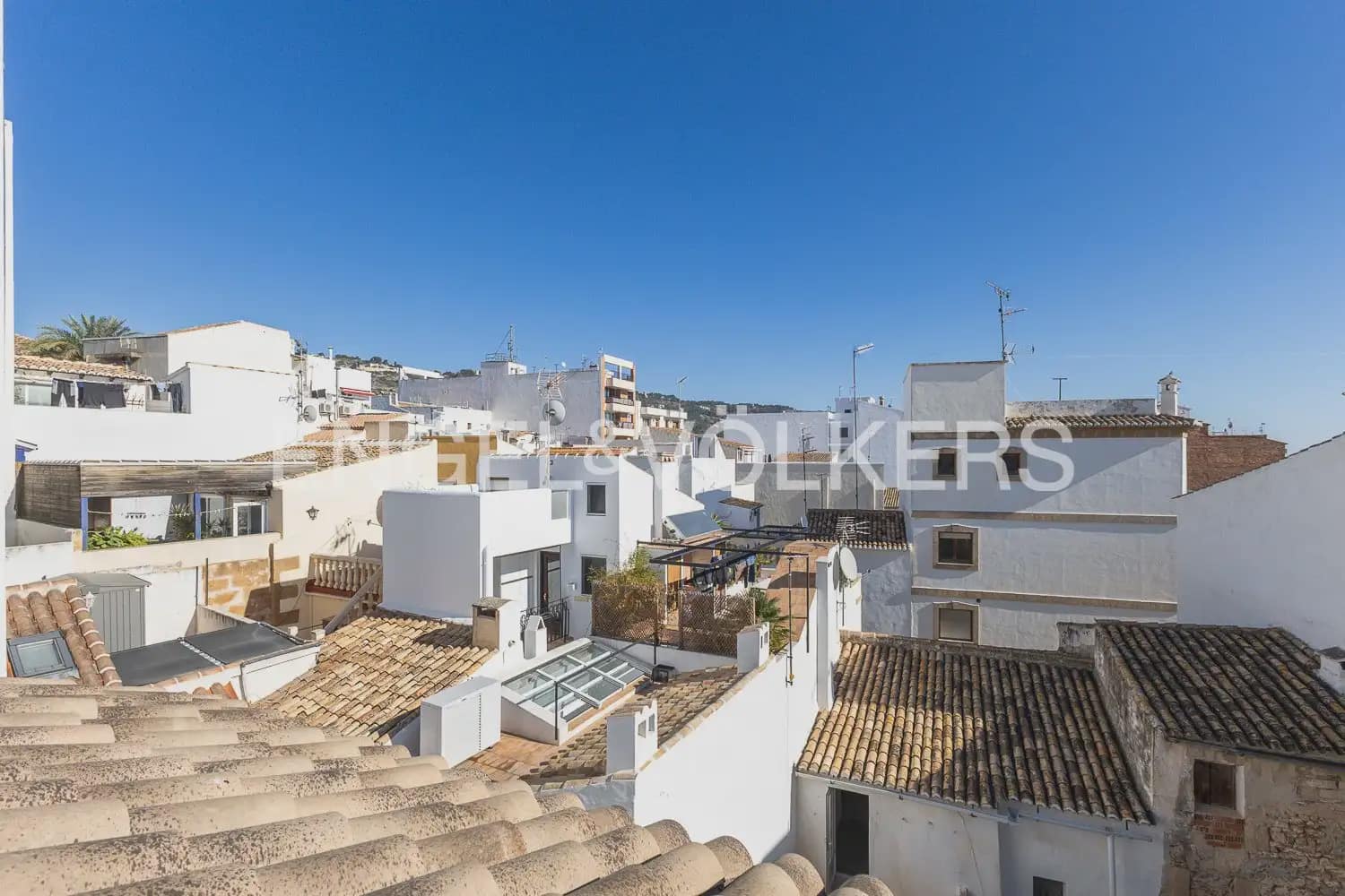 Hotel de 5 habitaciones en Javea / Xàbia en venta - 995.000 € (Ref: 9898153)