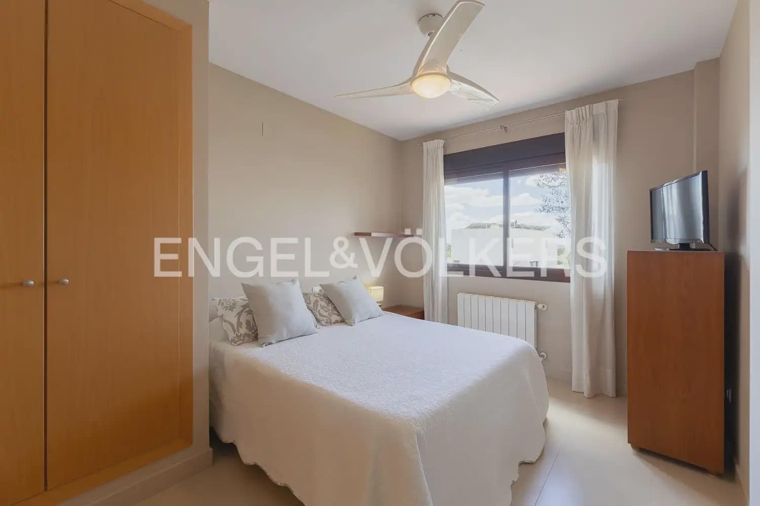 6 soverom Villa til salgs i Pucol med svømmebasseng garasje - € 1 150 000 (Ref: 9898154)
