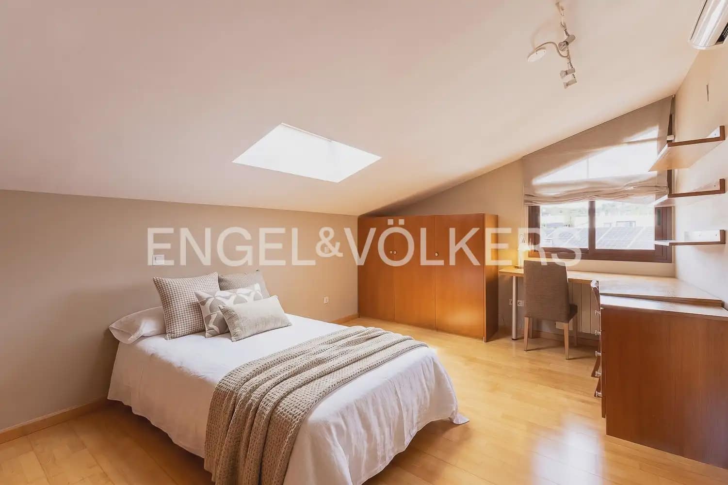 6 soverom Villa til salgs i Pucol med svømmebasseng garasje - € 1 150 000 (Ref: 9898154)